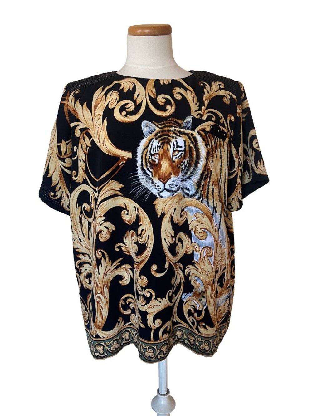 Max Nugus Vintage Tiger with Crystals Top XL